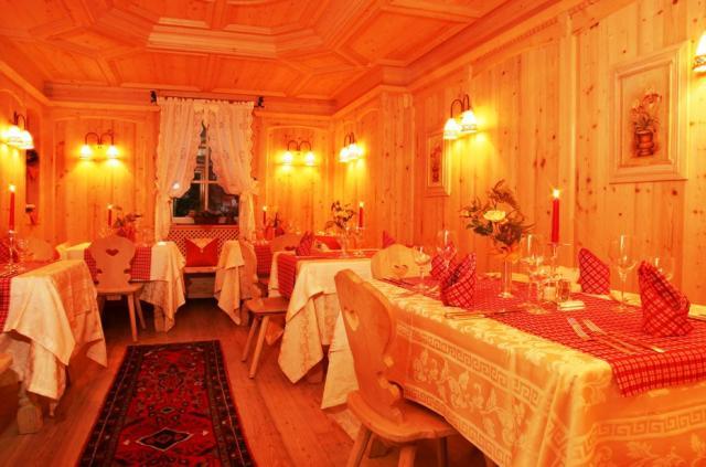 Hotel Corona Krone Σέλβα ντι Βαλ Γκαρντένα Εξωτερικό φωτογραφία