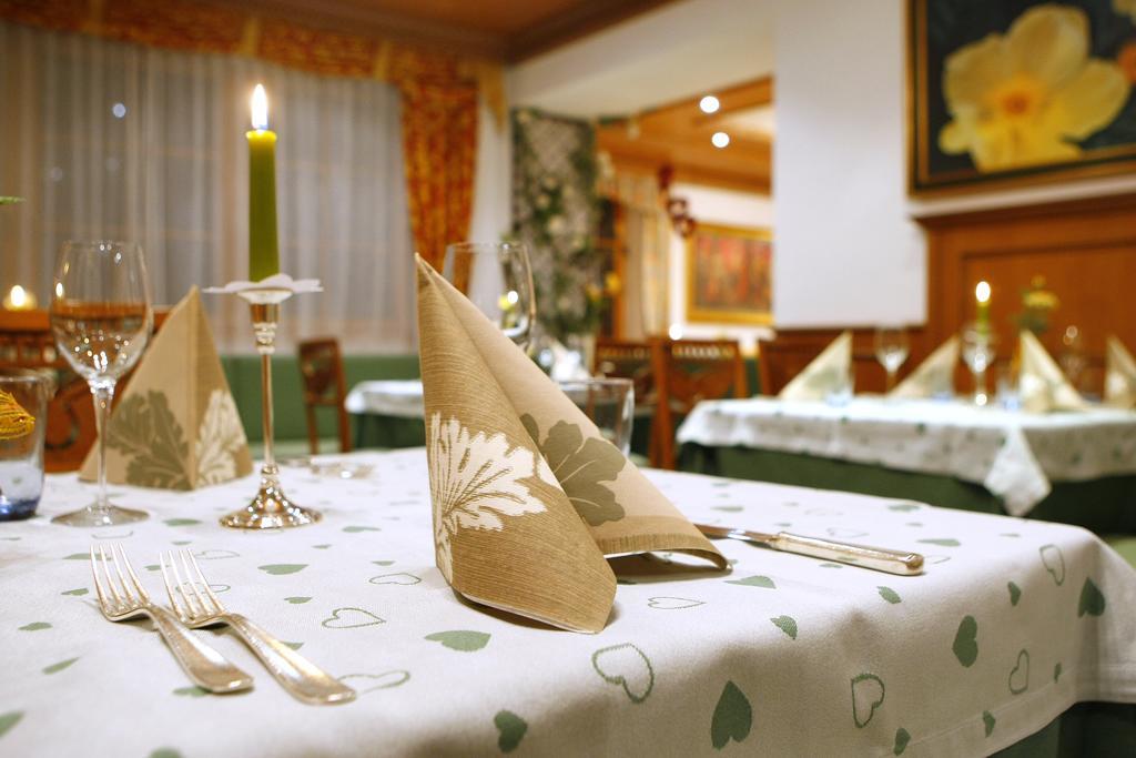 Hotel Corona Krone Σέλβα ντι Βαλ Γκαρντένα Εξωτερικό φωτογραφία