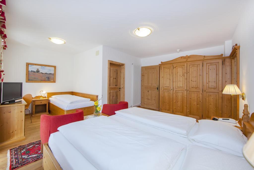 Hotel Corona Krone Σέλβα ντι Βαλ Γκαρντένα Εξωτερικό φωτογραφία